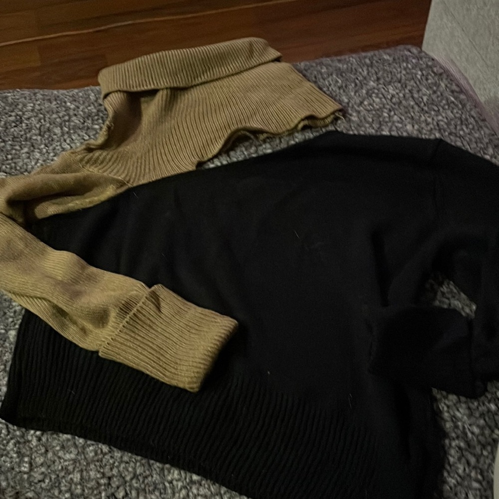 Asymmetrical one shoulder shein sweater m/l , I think runs a little small